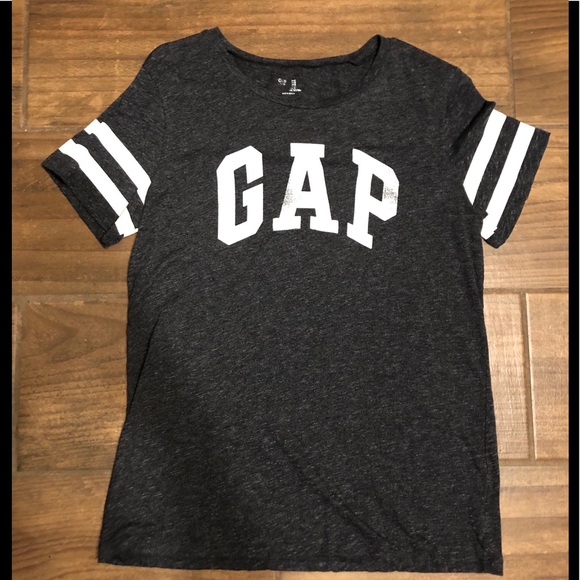 GAP shirt - Picture 1 of 3